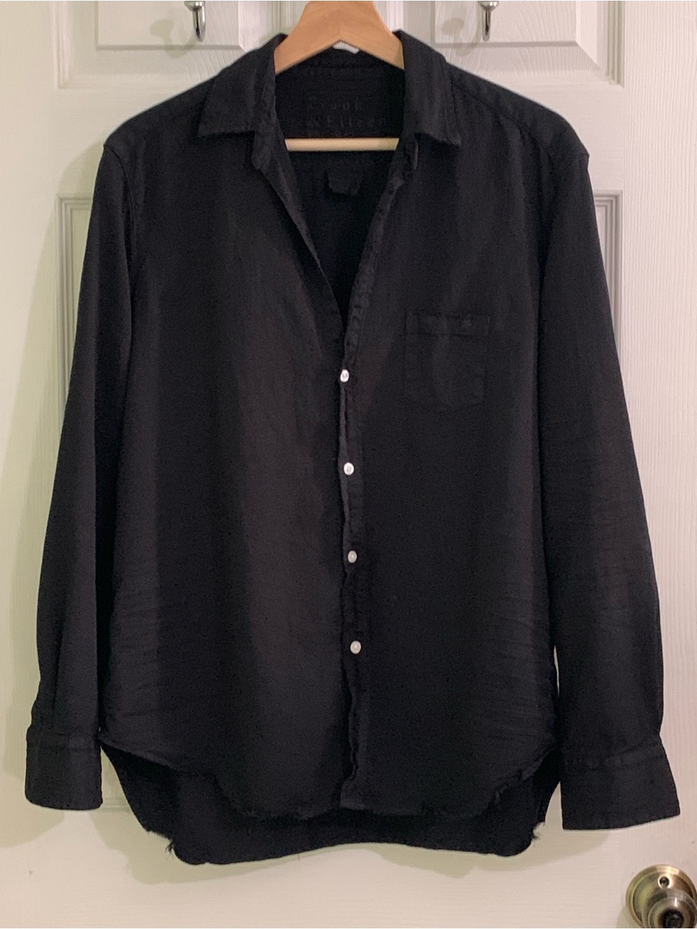 Frank & Eileen EILEEN Famous Top Button Up Long Sleeve Shirt Black Distressed - Picture 3 of 16